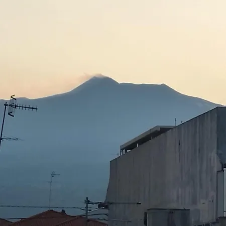 Il Regno Delle Due Sicilie - Casa Al Mare Con Il Terrazzo Riposto