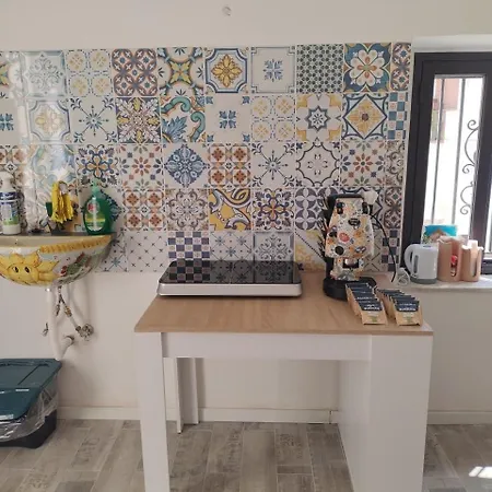 Il Regno Delle Due Sicilie - Casa Al Mare Con Il Terrazzo * Riposto
